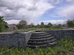 Продаж ділянки в Глибочиці з добротним фундаментом фото 1 Продаж ділянки в Глибочиці з добротним фундаментом фото 1