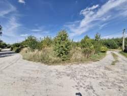 Ділянка на початку Іванівки з фундаментом фото 12 Ділянка на початку Іванівки з фундаментом фото 12