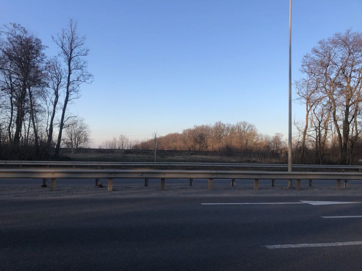 Продаж ділянки, перша лінія комерційного призначеня фото 1 Продаж ділянки, перша лінія комерційного призначеня фото 1