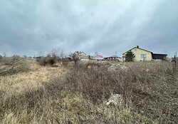 Продаж земельної ділянки під житлову забудову на вул. Івасюка, площа 10 соток фото 1 Продаж земельної ділянки під житлову забудову на вул. Івасюка, площа 10 соток фото 1