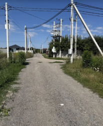      ,  8   1