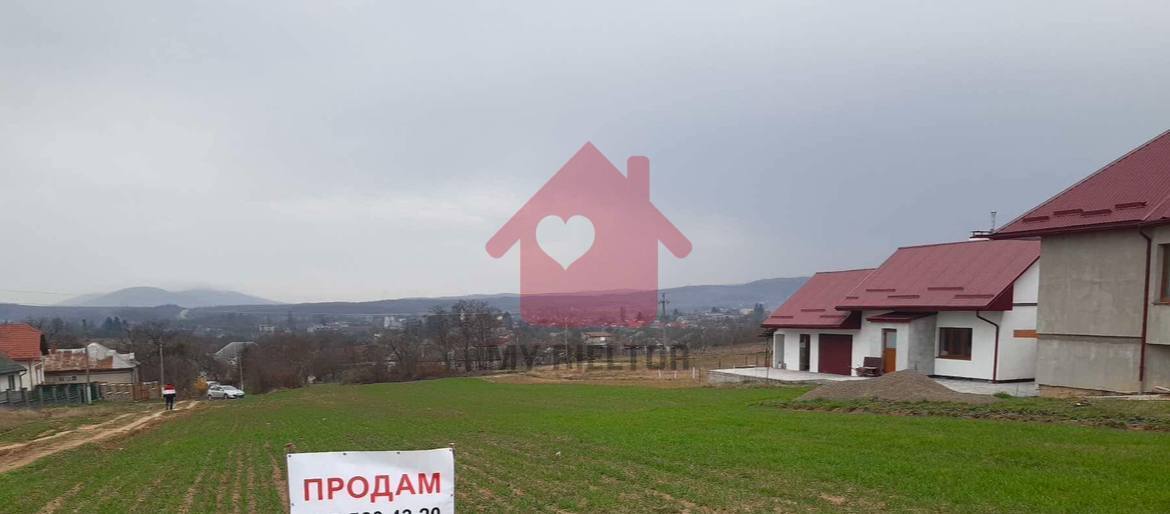 Продаж земелтної ділянки смт. Середнє фото 1 Продаж земелтної ділянки смт. Середнє фото 1