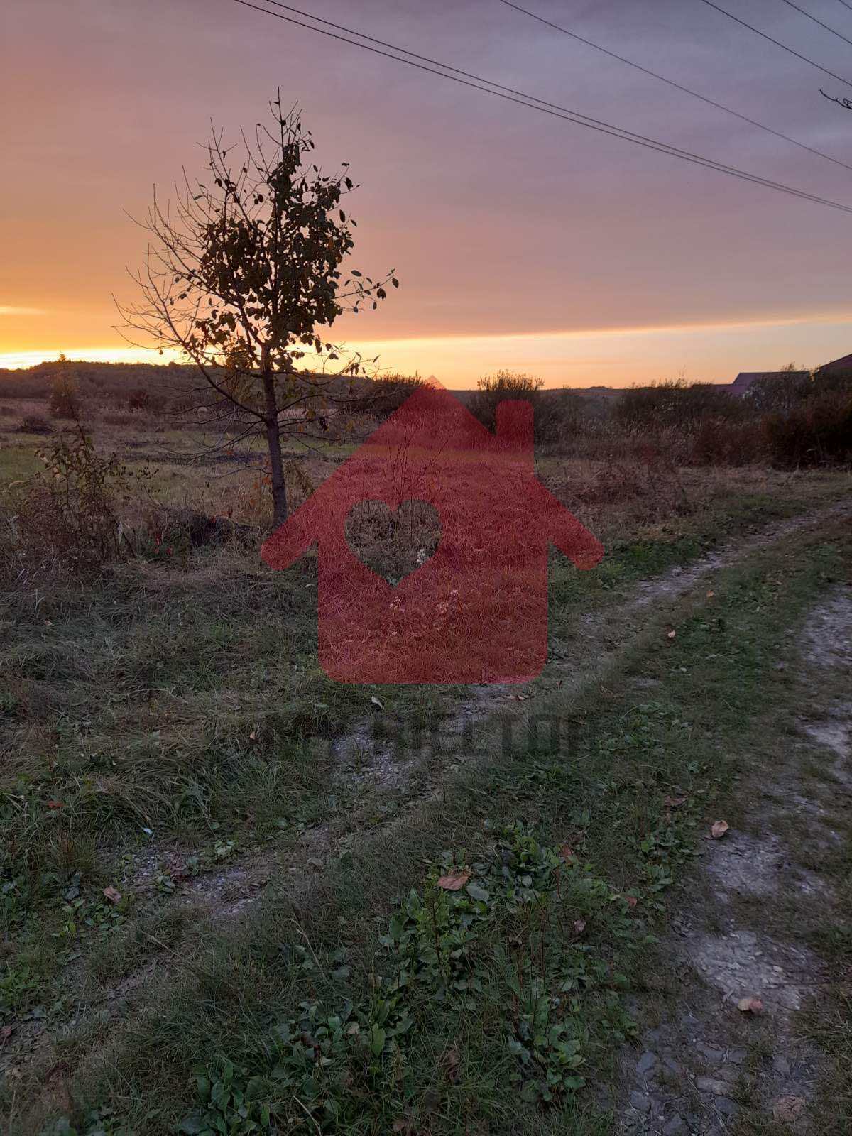 Продаж земельної ділянки смт.Середнє. фото 1 Продаж земельної ділянки смт.Середнє. фото 1