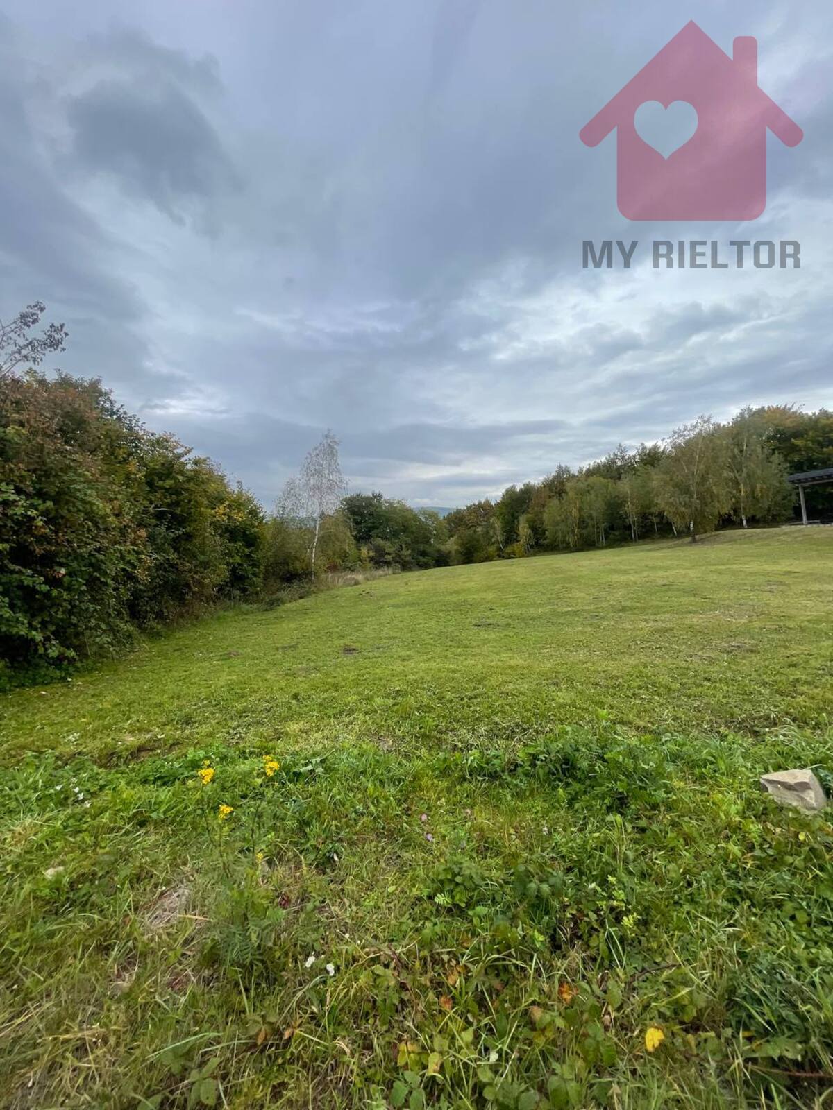 Продаж ділянки с. Гута фото 1 Продаж ділянки с. Гута фото 1