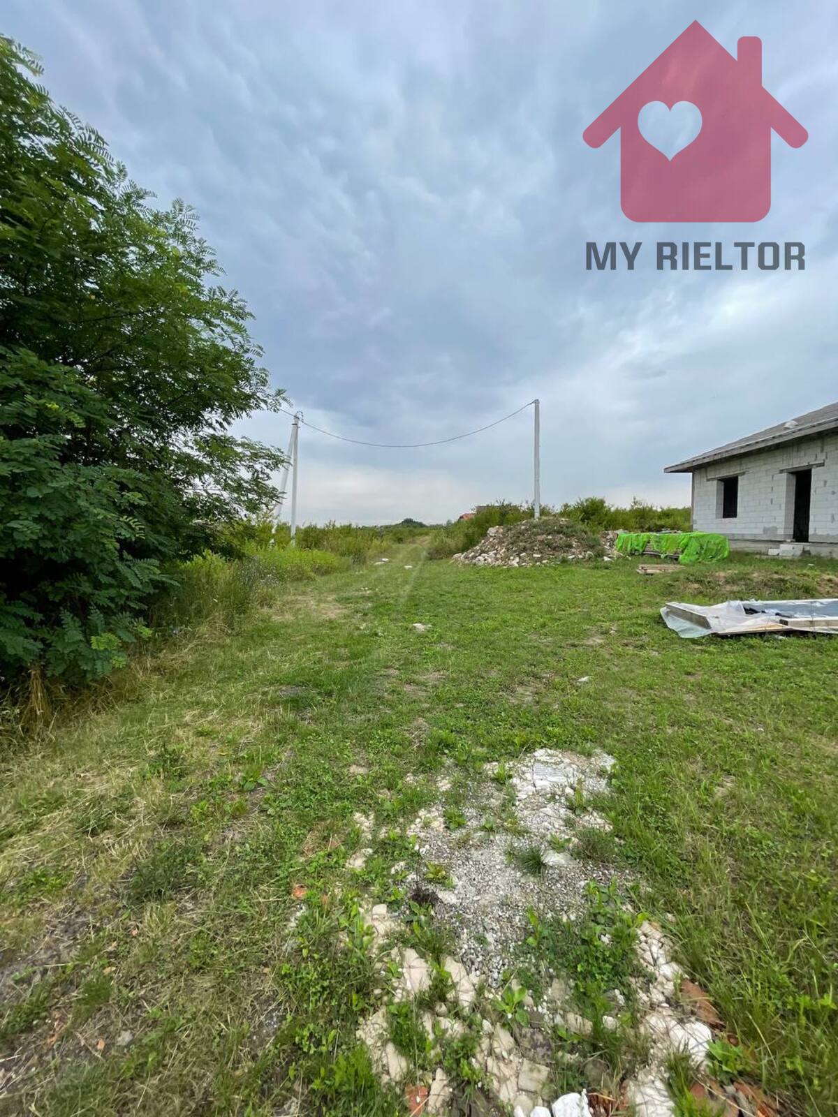 Продаж чудової ділянки Горяни! фото 1 Продаж чудової ділянки Горяни! фото 1