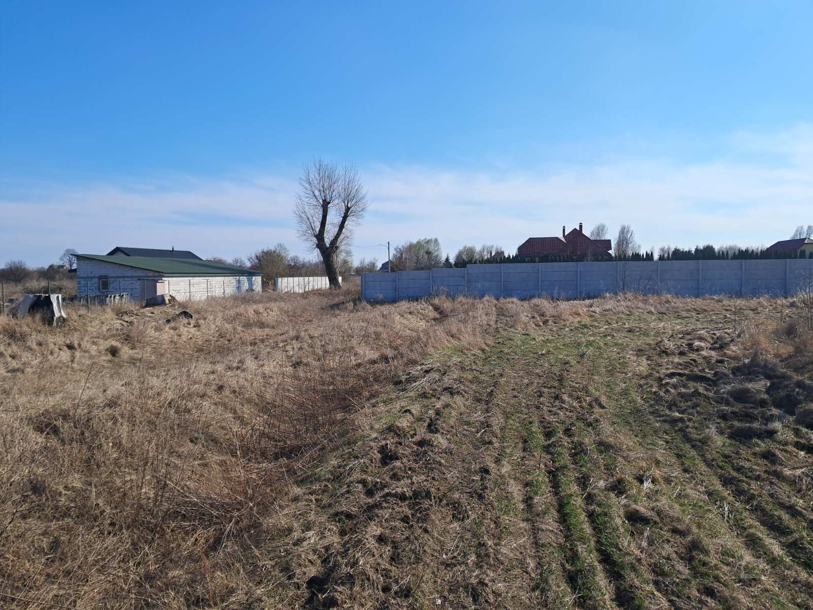 Продам участок 20 сот ( 10 +10 ) Красиловка Броварской район під забудову фото 1 Продам участок 20 сот ( 10 +10 ) Красиловка Броварской район під забудову фото 1