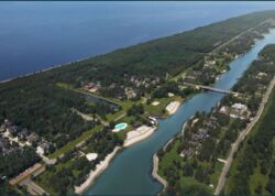 ��������� ����������� ������ �� ����� ��������� ���� � ���������������� �� Riviera Village ���� 8