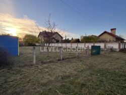 Продаж земельної ділянки на Осокорках 10 сот під забудову фото 7 Продаж земельної ділянки на Осокорках 10 сот під забудову фото 7