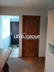  6     Lavina Mall  9- .  5
