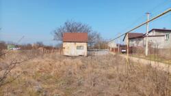Продається ділянка розміром 5,6 сотки, що знаходиться в 10 хвилинах їзди від Чорноморська. фото 1 Продається ділянка розміром 5,6 сотки, що знаходиться в 10 хвилинах їзди від Чорноморська. фото 1